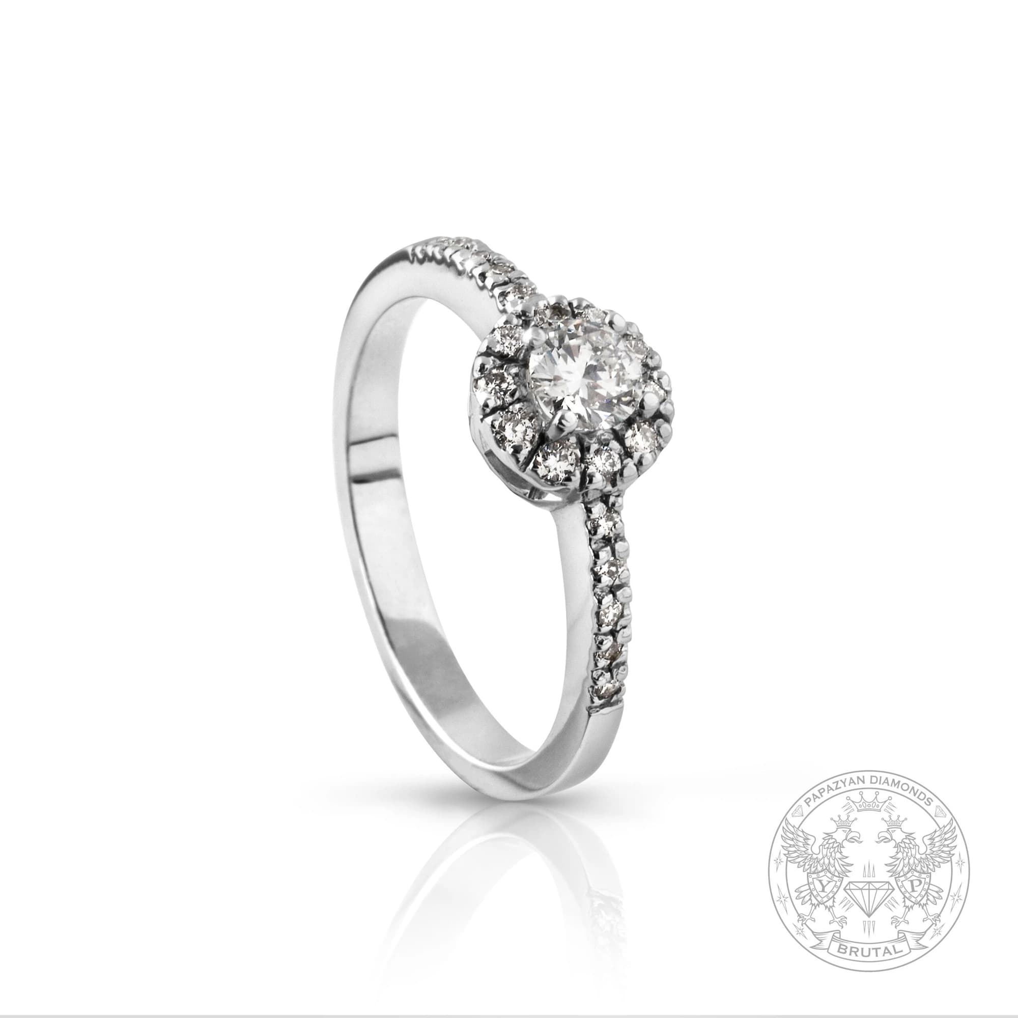 Годежен пръстен с диамант 0,21 ct и странични брилянти 0,15 ct в бяло злато 585
