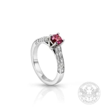Годежен пръстен с диамант 0,51 ct и странични брилянти 0,42 ct в бяло злато 585