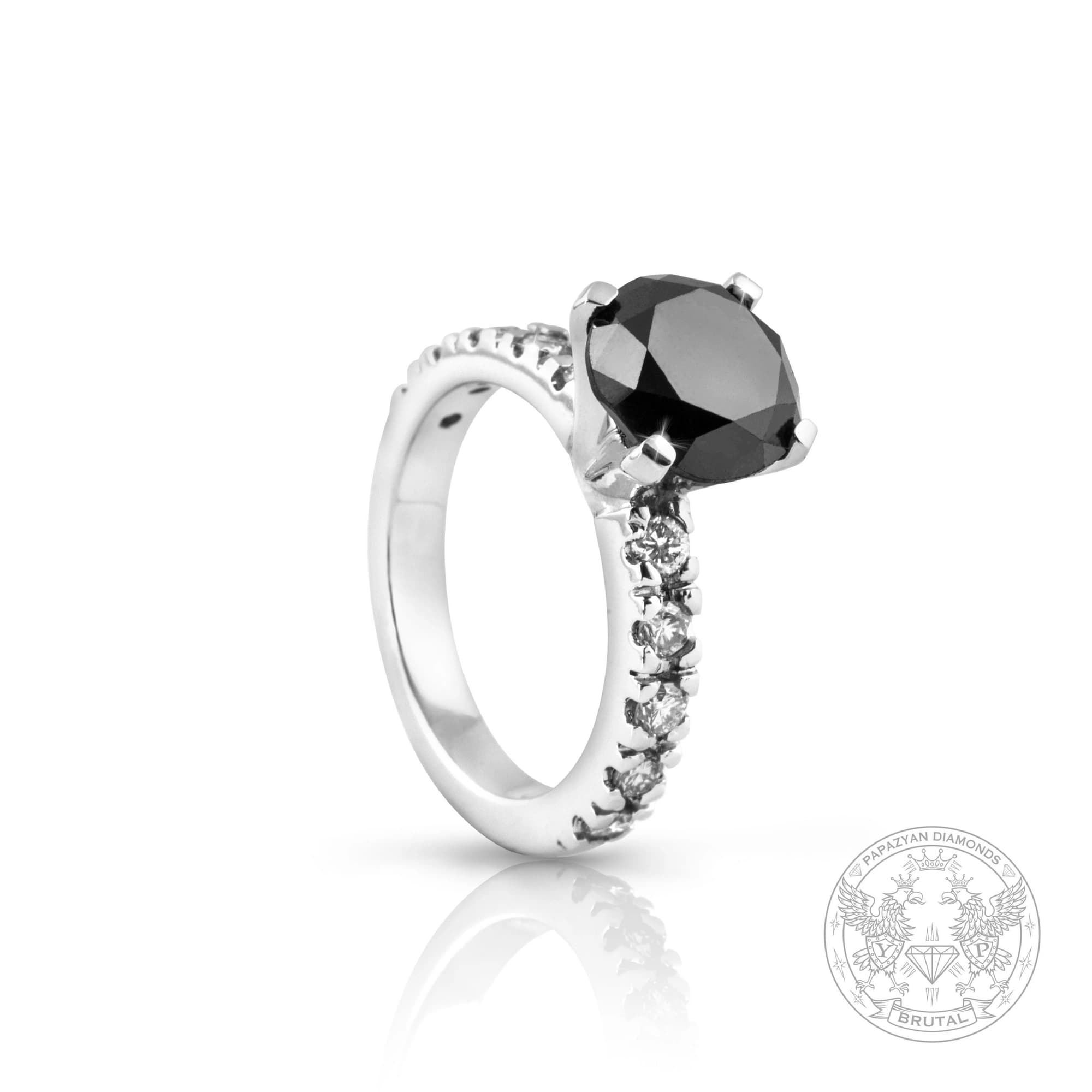Годежен пръстен с диамант 2,76 ct и странични брилянти 0,46 ct в бяло злато 585