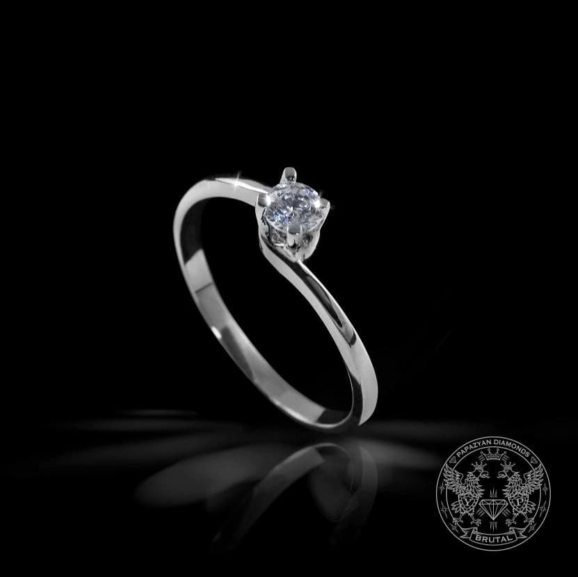 Годежен пръстен с диамант 0,133 ct в бяло злато 585