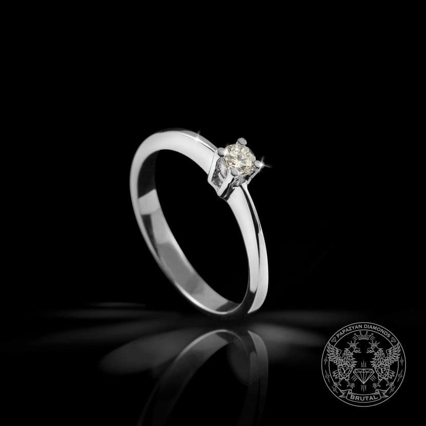 Годежен пръстен с диамант 0,105 ct в бяло злато 585