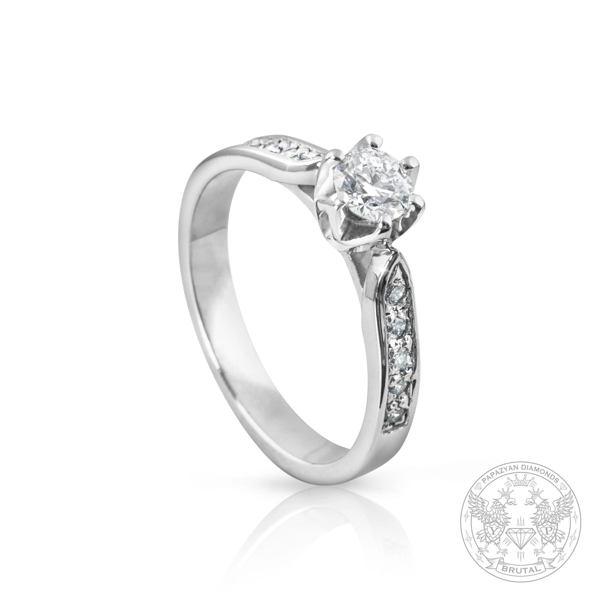 Годежен пръстен с диамант 0,255 ct и странични брилянти 0,13 ct в бяло злато 750