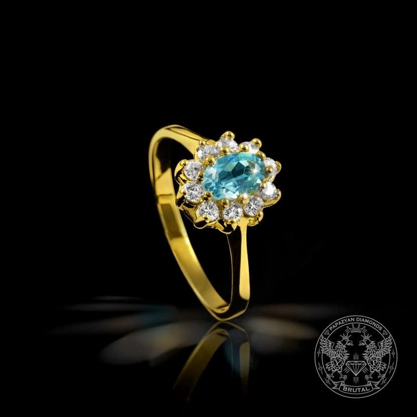 Годежен пръстен с диамант 0,33 ct и странични брилянти 0,5 ct в жълто злато 585