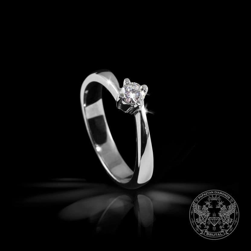 Годежен пръстен с диамант 0,26 ct в бяло злато 585