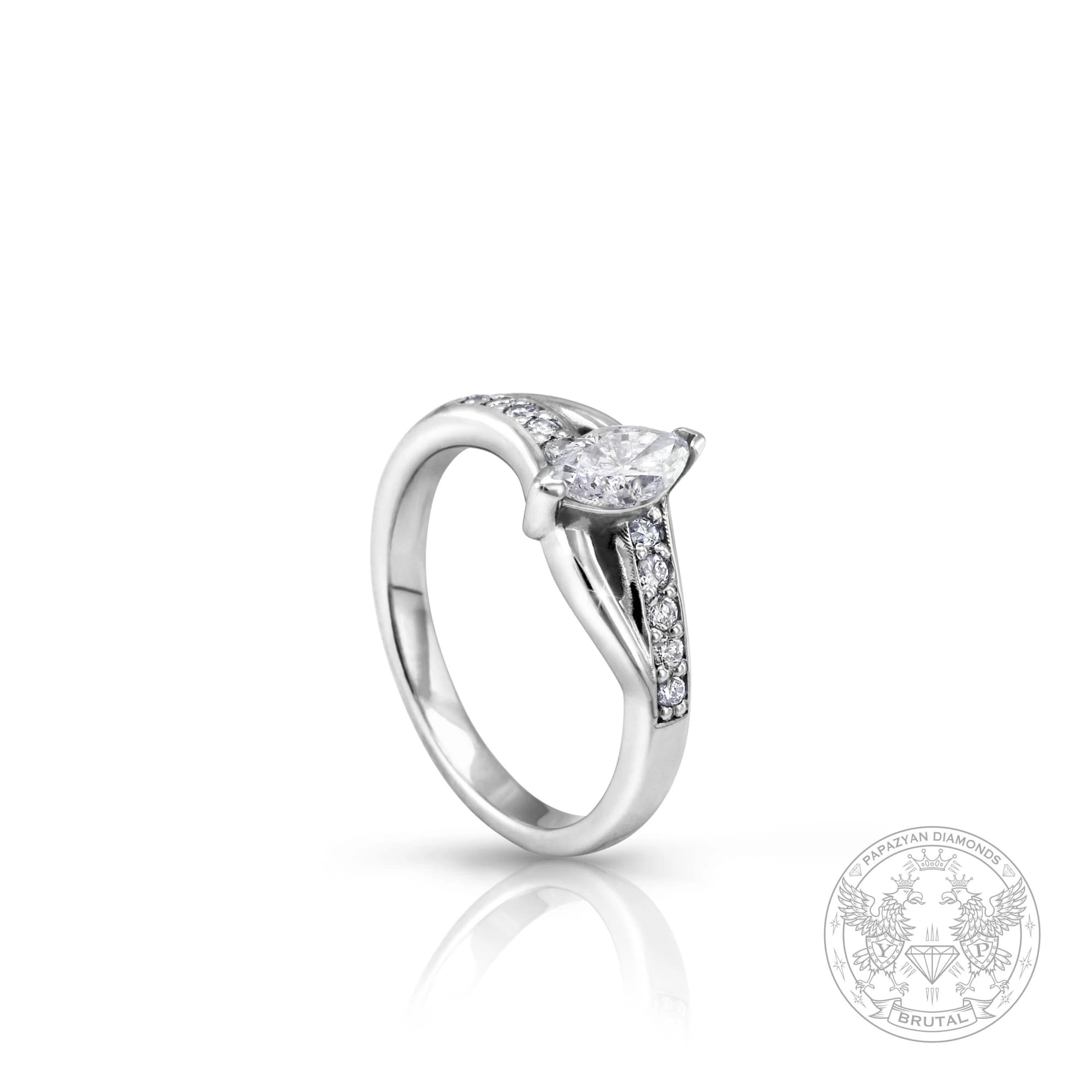 Годежен пръстен с диамант 0,42 ct и странични брилянти 0,15 ct в бяло злато 585