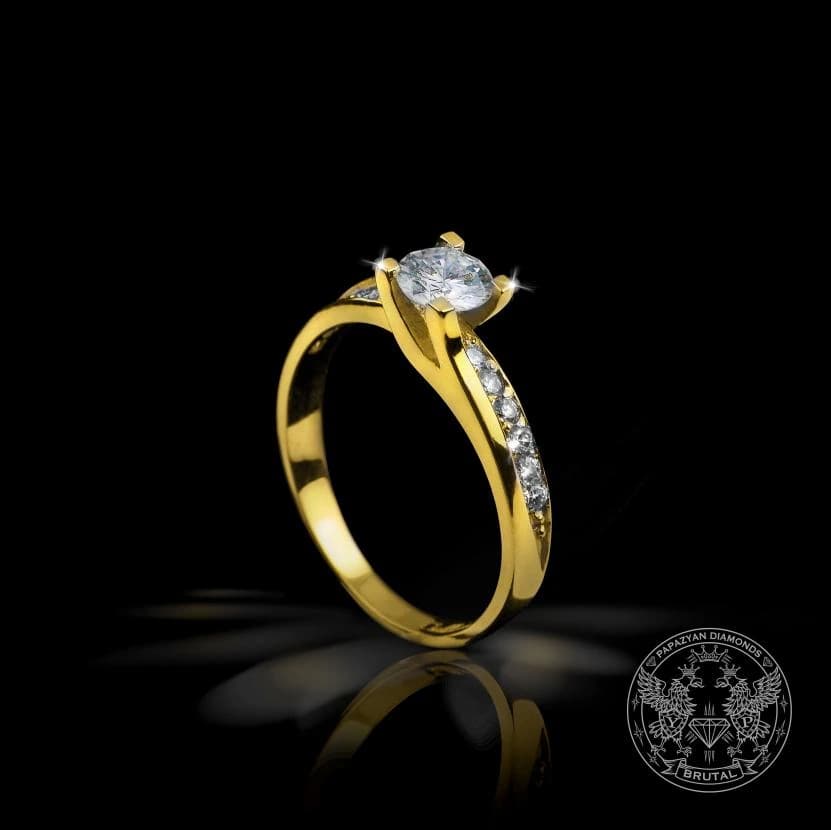 Годежен пръстен с диамант 0,21 ct в злато 585