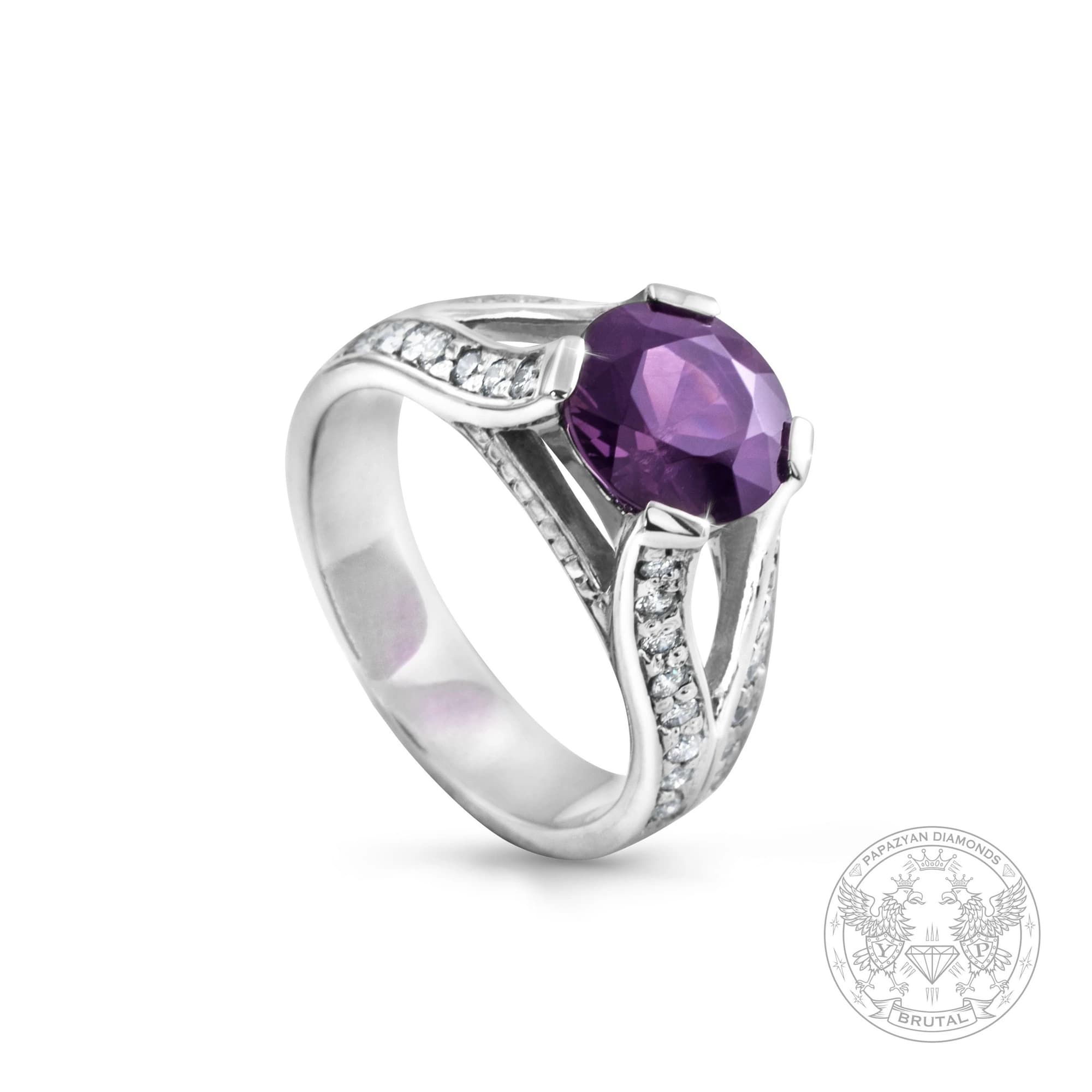 Годежен пръстен с шпинел 1 ct и странични брилянти 0,24 ct в бяло злато 750