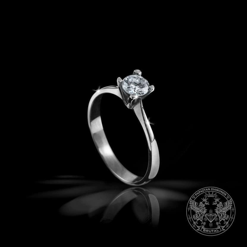 Годежен пръстен с диамант 0,2 ct в бяло злато 585