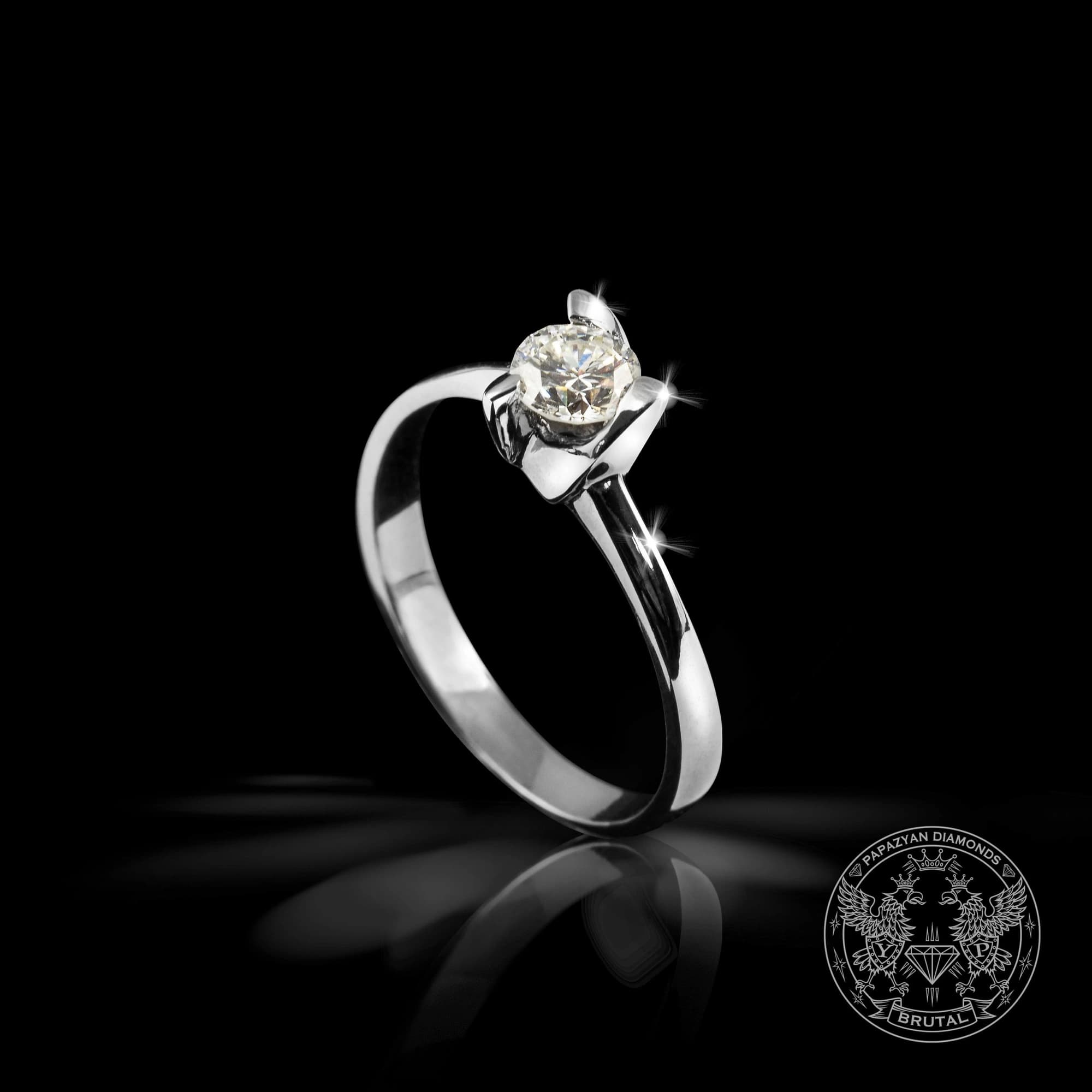 Годежен пръстен с диамант 0,2 ct в бяло злато 585