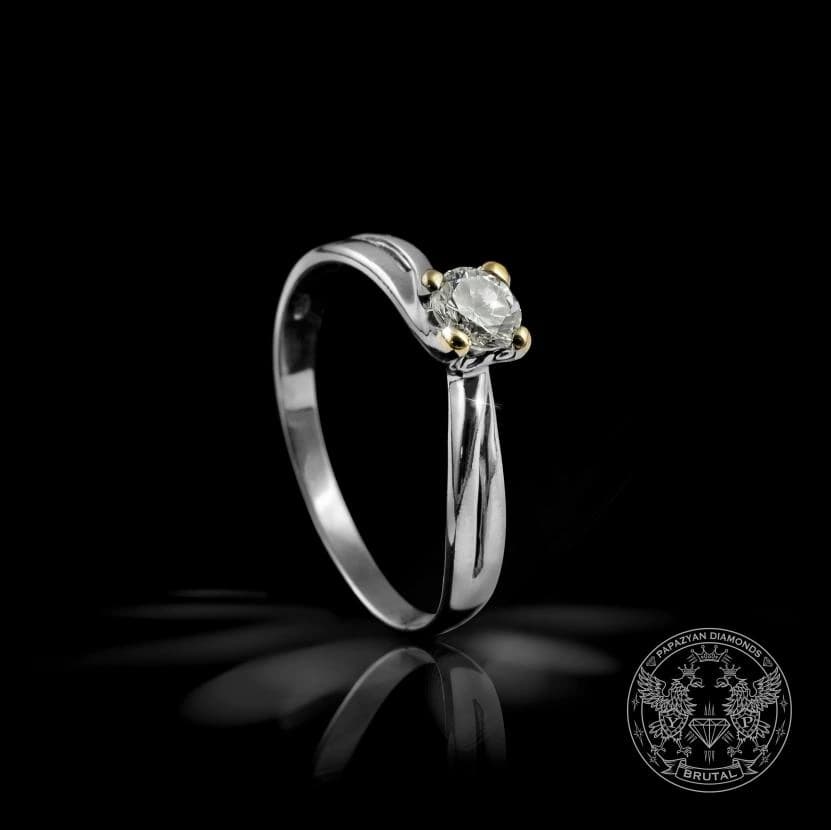Годежен пръстен с диамант 0,32 ct в злато 585
