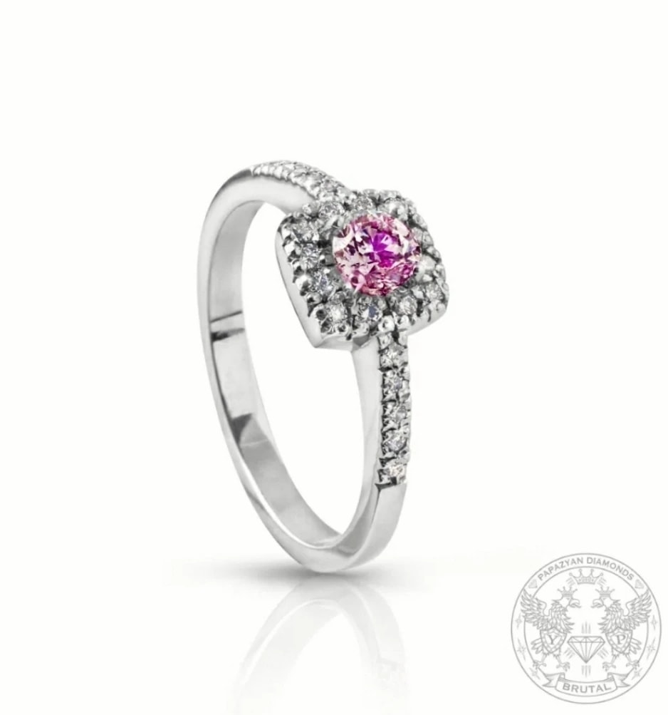 Годежен пръстен с диамант 0,26 ct и странични брилянти 0,16 ct в бяло злато 585 — снимка 1