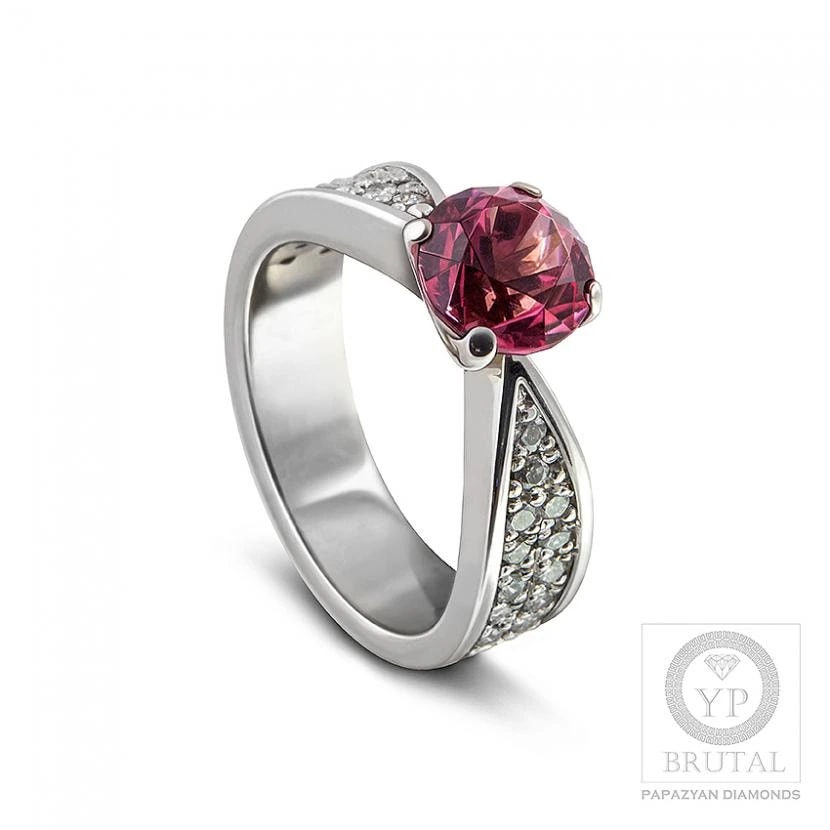 Годежен пръстен с диамант 0,33 ct и странични брилянти 2,13 ct в бяло злато 585 — снимка 1