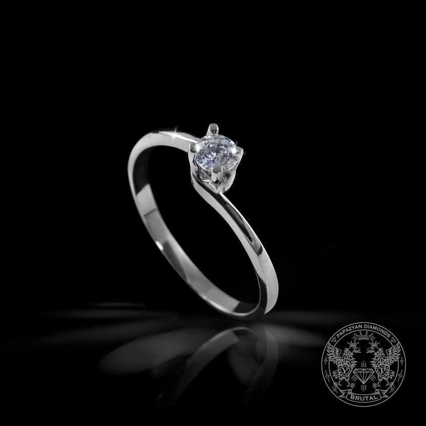Годежен пръстен с диамант 0,133 ct в бяло злато 585 — снимка 1