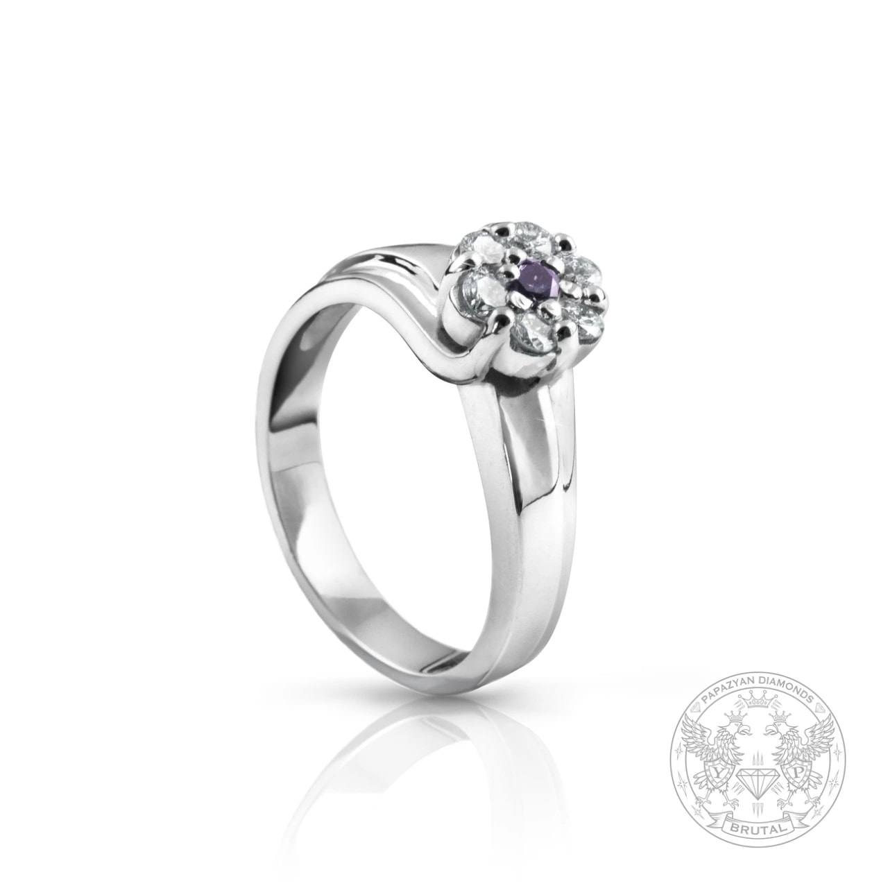 Годежен пръстен с диамант 0,05 ct и странични брилянти 0,27 ct в бяло злато 585 — снимка 1