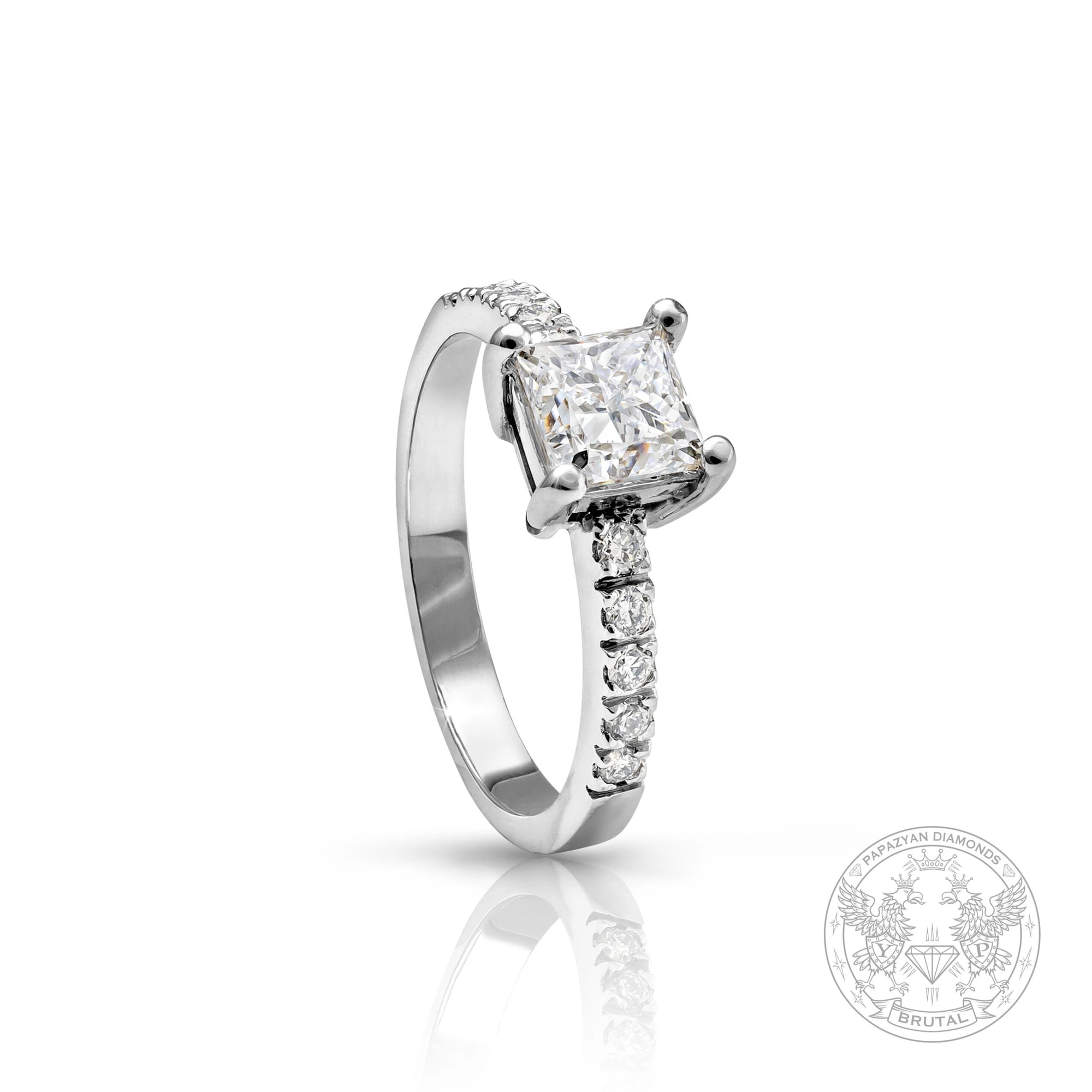Годежен пръстен с диамант Princess 0,91 ct и странични брилянти 0,21 ct в злато 585 — GIA сертифициран — снимка 1
