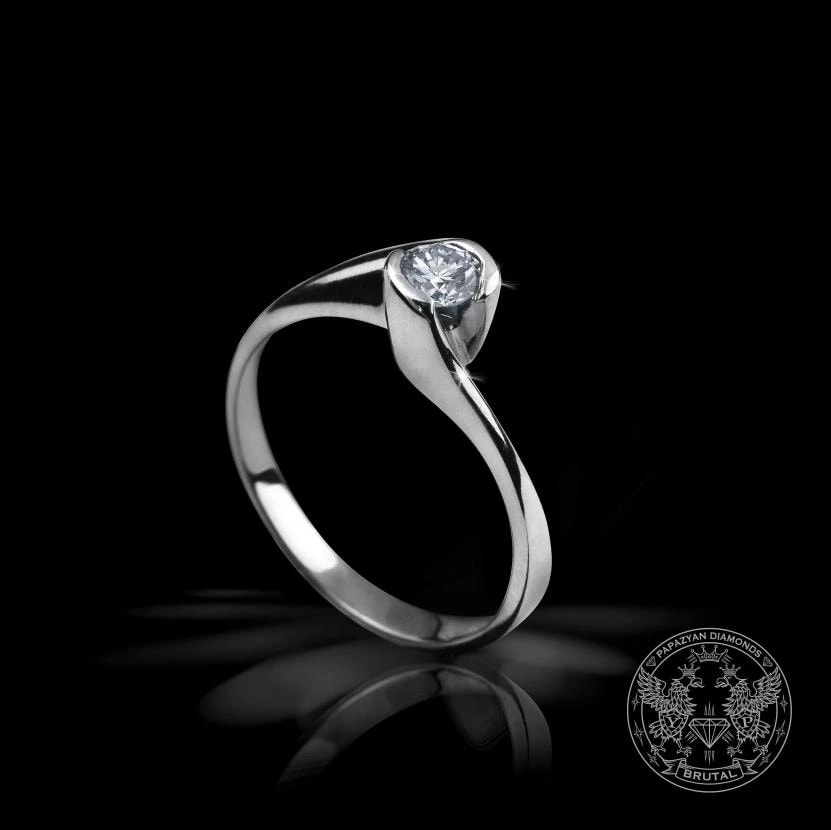 Годежен пръстен с диамант 0,18 ct в злато 585 — снимка 1