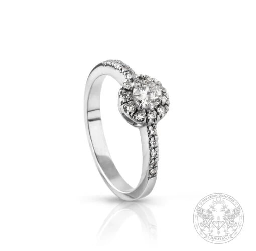 Годежен пръстен с диамант 0,4 ct и странични брилянти 0,18 ct в бяло злато 585 — снимка 1